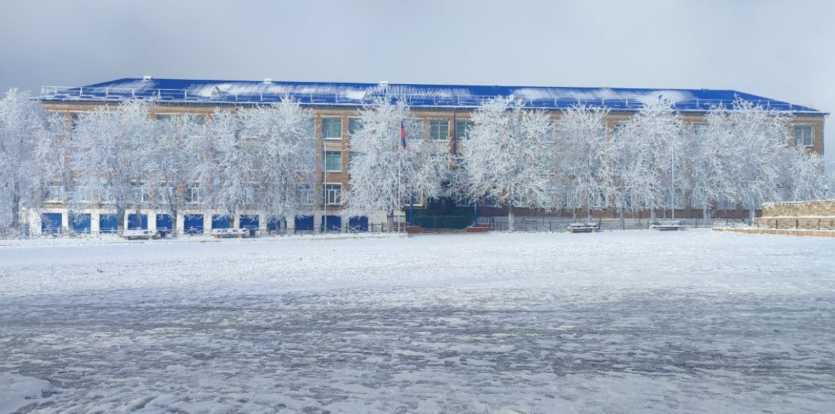 Вид спереди